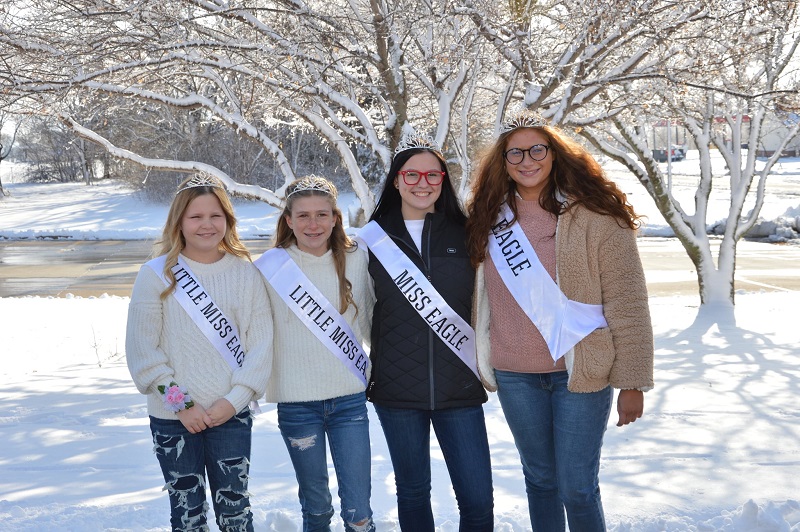 crowning miss Eagle 1
